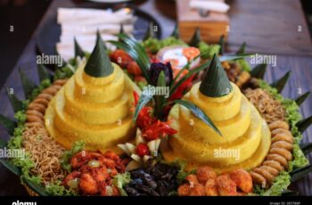 Of course. Here is a 1,200-word article on Javanese traditional dishes.