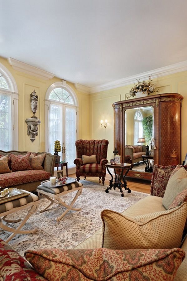 Stepping Back in Time: Crafting a Grand Victorian Living Room Oasis